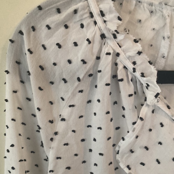 ❤️🔥5/20$ GAP💫 Women’s White/Black Swiss Polka Dot Ruffle V-Neck Blouse - Picture 9 of 11